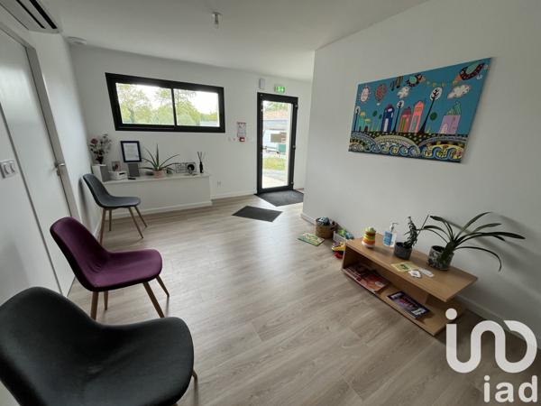 Maison traditionnelle 3 pièces de 98 m² à Pompaire (79200)