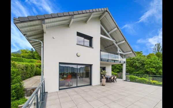 Maison à vendre    5 pièces •  Pugny-Chatenod