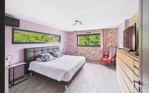 Maison à vendre    5 pièces •  Pugny-Chatenod