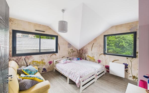 Maison à vendre    5 pièces •  Pugny-Chatenod