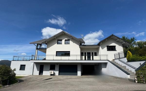 Maison à vendre    5 pièces •  Pugny-Chatenod