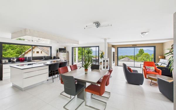 Maison à vendre    5 pièces •  Pugny-Chatenod