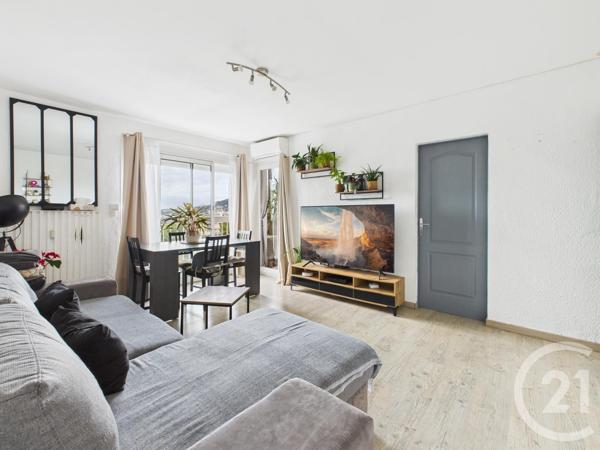 Appartement F3 à vendre  3 pièces - 63,99 m2 LA VALETTE DU VAR - 83