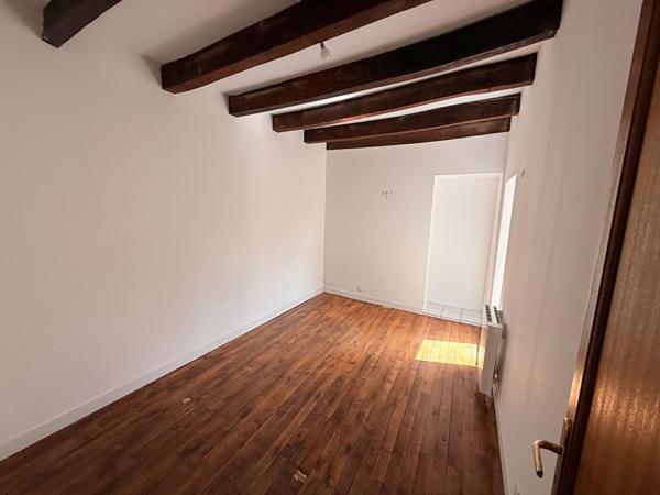 Maison 9 pièces  216 m²