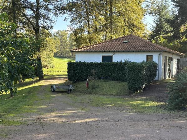 Commerce à vendre à BRANTOME (24310) - Dordogne
