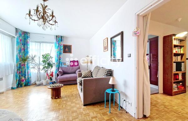 Appartement
         2 pièces
        - 55 m² 349 000 € *