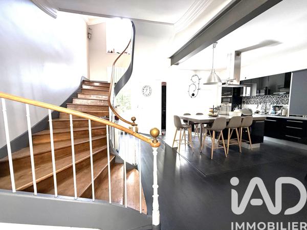 Maison à vendre 10 pièces 317,3 m² Laval