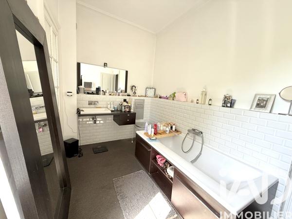 Maison à vendre 10 pièces 317,3 m² Laval