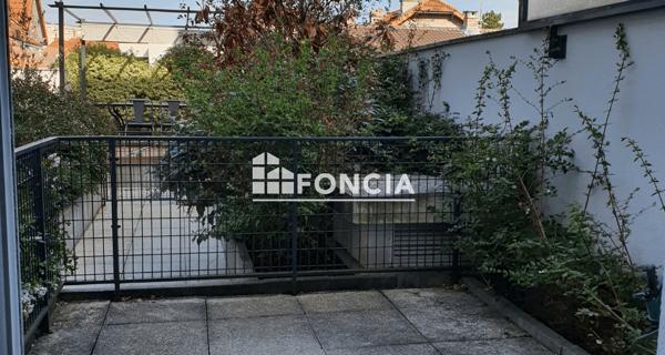 Location Studio 27.9 m² - Châtillon 92320