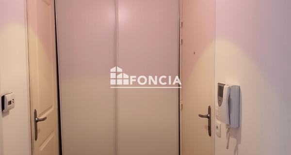 Location Studio 27.9 m² - Châtillon 92320