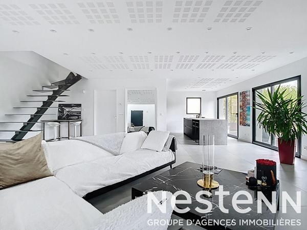 RILLIEUX LA PAPE MAISON CONTEMPORAINE 4 CHAMBRES BEAUX ESPACES ET PRESTATION HAUT DE GAMME