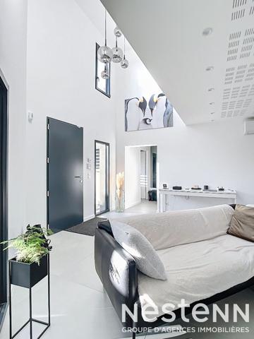 RILLIEUX LA PAPE MAISON CONTEMPORAINE 4 CHAMBRES BEAUX ESPACES ET PRESTATION HAUT DE GAMME