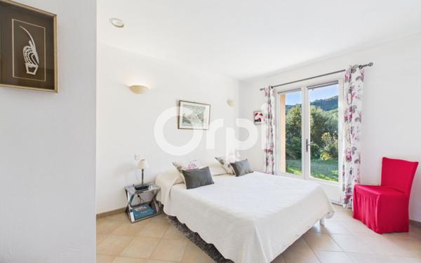 Maison à vendre    5 pièces • 148 m2 Les Adrets-de-l'Estérel