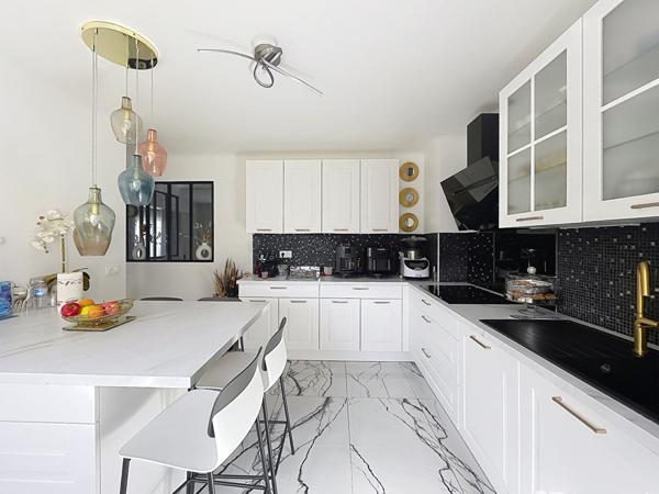 Maison Limetz Villez 6 pièce(s) 130 m2 - 4 chambres - Jardin - dépendance