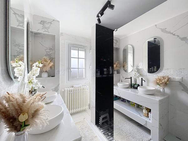 Maison Limetz Villez 6 pièce(s) 130 m2 - 4 chambres - Jardin - dépendance