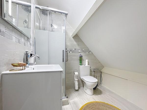 Maison Limetz Villez 6 pièce(s) 130 m2 - 4 chambres - Jardin - dépendance