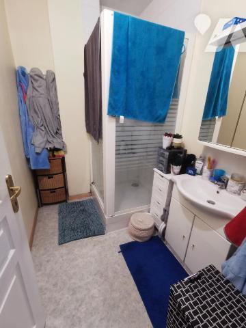 Bel immeuble de rapport composé d'un rez-de-chaussée professionnel et de trois appartements