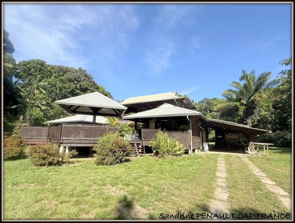 A VENDRE A MONTSINERY TONNEGRANDE UNE MAGNIFIQUE PROPRIETE T6 DE 268 m² - TERRAIN 1 HECTARE - AU PRIX DE 392 000 €.