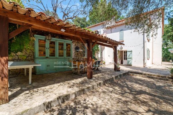 Mas Provençal d’Exception – Piscine 15 x 7 m – Parc Plat de 2 18 Grasse
