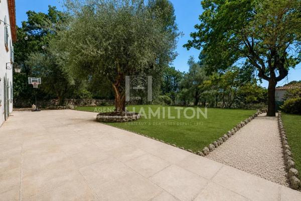 Mas Provençal d’Exception – Piscine 15 x 7 m – Parc Plat de 2 18 Grasse