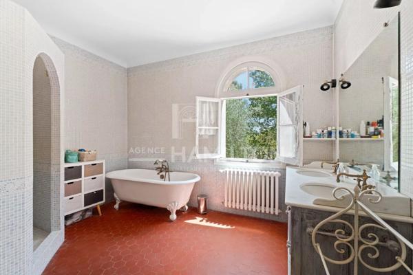 Mas Provençal d’Exception – Piscine 15 x 7 m – Parc Plat de 2 18 Grasse