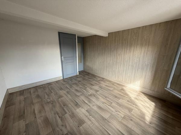 APPARTEMENT AVEC TERRASSE A CARCASSONNE