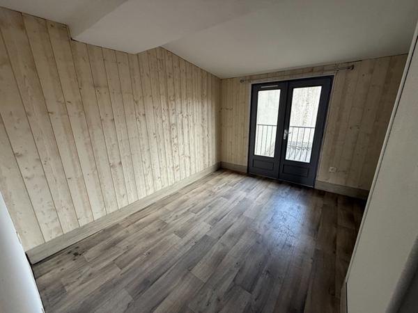 APPARTEMENT AVEC TERRASSE A CARCASSONNE