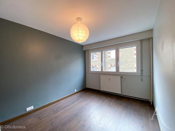 Appartement 3 chambres parking privatif centre-ville de Bourges !