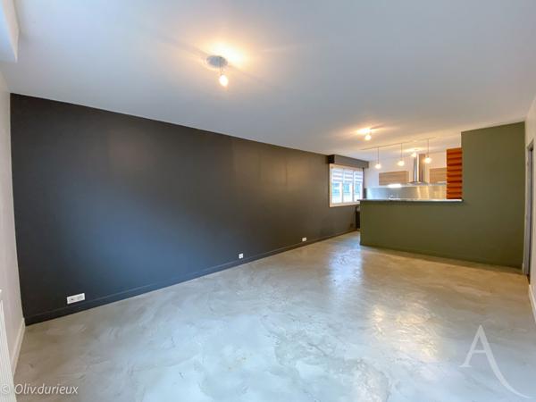 Appartement 3 chambres parking privatif centre-ville de Bourges !