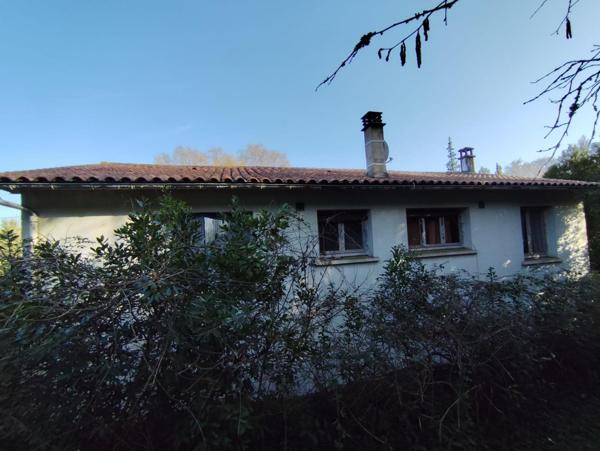 Maison de ville centre Ruffec