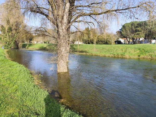 Maison de ville centre Ruffec