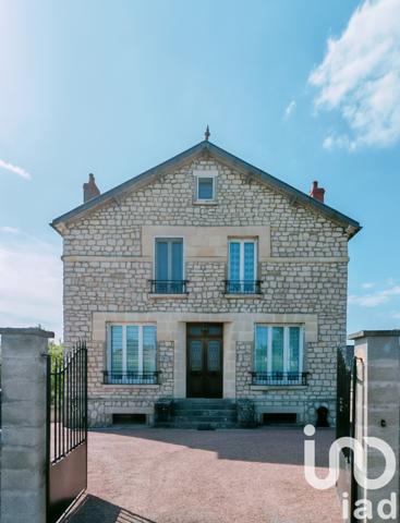 Maison à vendre 10 pièces 177 m² Cosne-Cours-sur-Loire