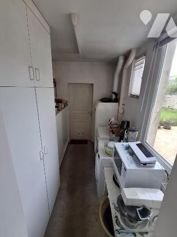 A VENDRE LA FLECHE Maison de ville avec un garage, 234m².