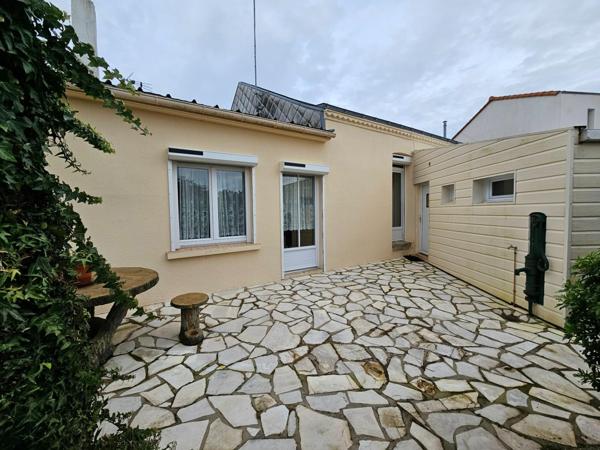 Maison à LA ROCHE-SUR-YON, 85000 - 2 pièces 64m²