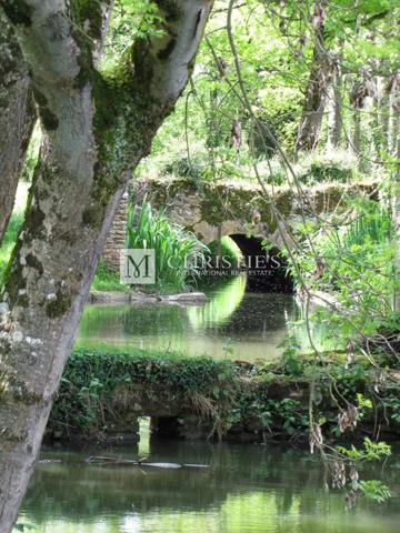 Deux-sévres – Magnifique château à vendre