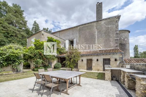 Deux-sévres – Magnifique château à vendre