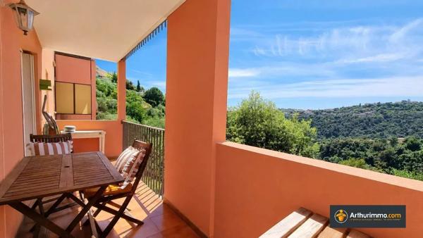 Vente                                                      Appartement
                        
                     3 pièces                      63 m2                     à Nice
