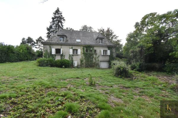 Maison
                                                                                                                                                                                                                                                                                                                        7 pièce(s)                                                                                                                                                                                                          4 chambre(s)                                                                                                                                                                                                          223.5  m²