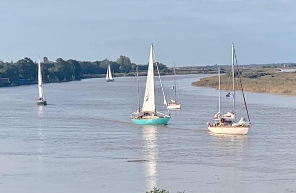 Estuaire de la Charente - Proche Rochefort - Maison 7 pièce(s) 174.85 m2