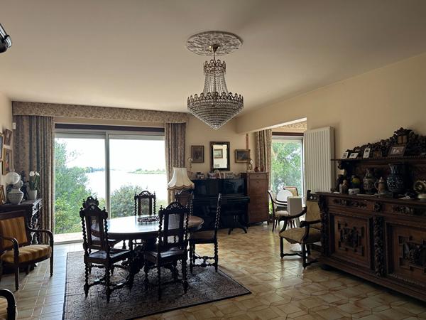 Estuaire de la Charente - Proche Rochefort - Maison 7 pièce(s) 174.85 m2