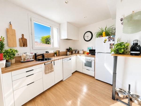 Maison T3 rénovée de 109m² avec studio indépendant, extérieur et potentiel locatif – PINET (34)
