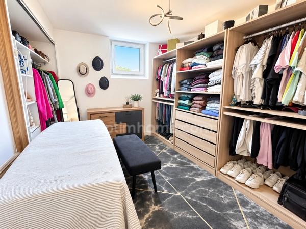 Maison T3 rénovée de 109m² avec studio indépendant, extérieur et potentiel locatif – PINET (34)