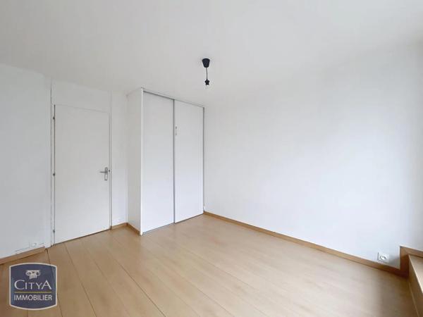 Appartement à louer 3 pièces 69m²