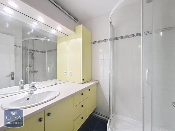 Appartement à louer 3 pièces 69m²