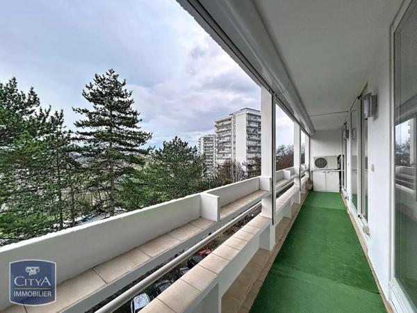 Appartement à louer 3 pièces 69m²