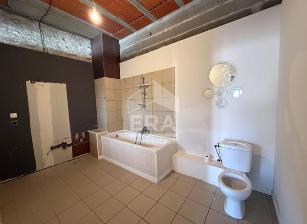 Perpignan Torcatis : Local commercial avec garage et appartement à vendre