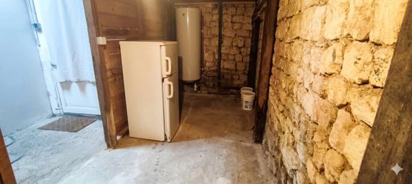 Maison à vendre 6 pièces au porte de JONZAC (17)