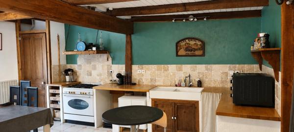Maison à vendre 6 pièces au porte de JONZAC (17)