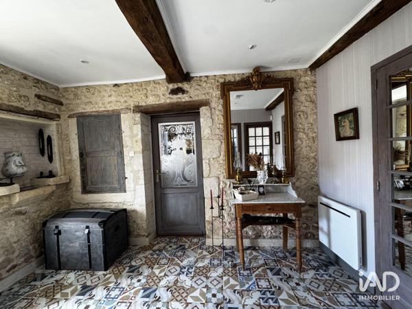 Maison à vendre 4 pièces 172 m² Saint-Bonnet-sur-Gironde