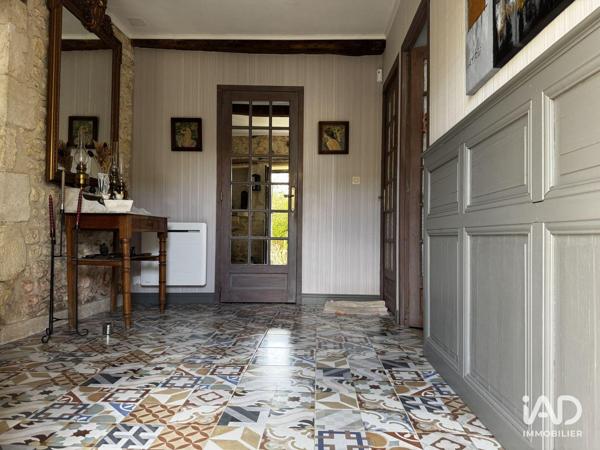 Maison à vendre 4 pièces 172 m² Saint-Bonnet-sur-Gironde